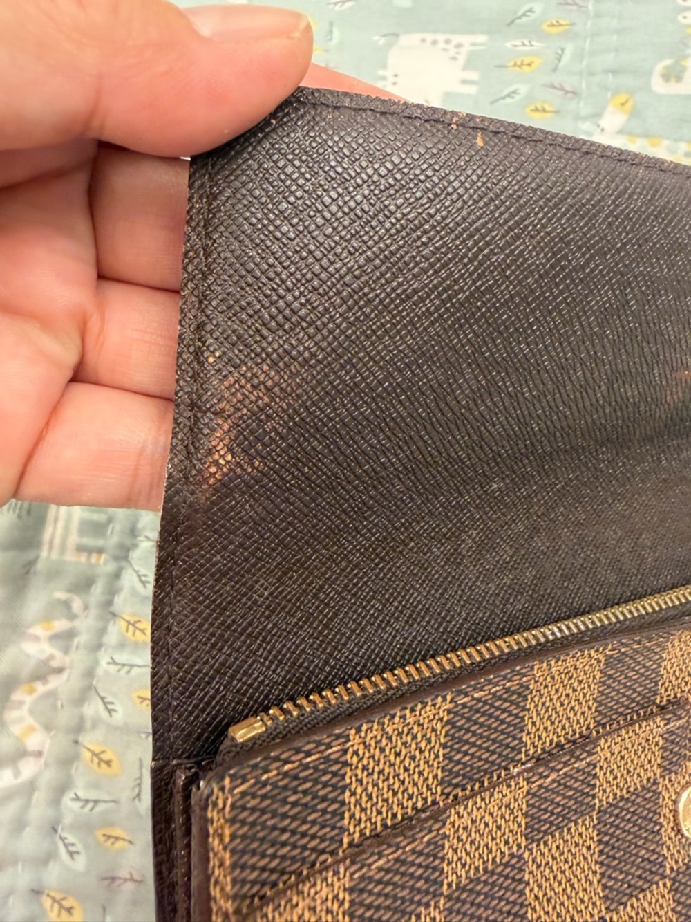 Louis Vuitton Sarah Damier Wallet (PRICE FIRM) - Picture 11 of 16